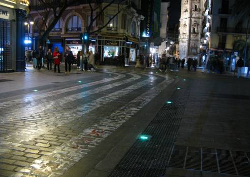 El Ayuntamiento de Valencia instala ASP de granito natural en Carrer La Pau